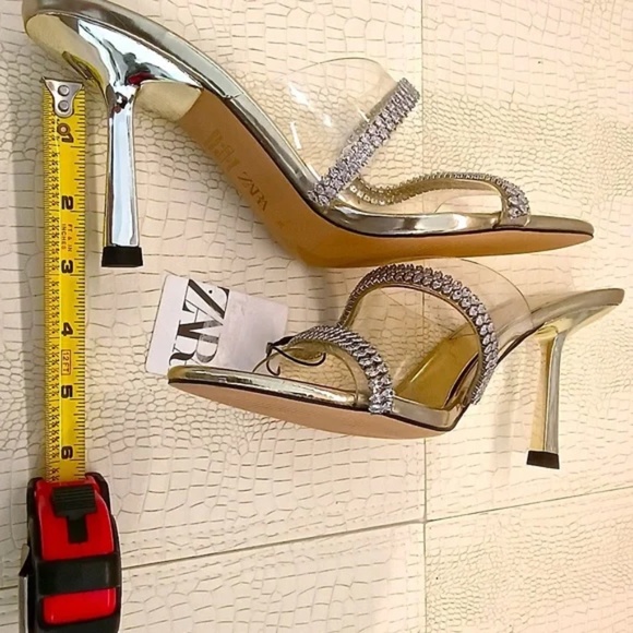 💋 Zara Gold Heels with Rhinestones *NEW 39 - Picture 9 of 10